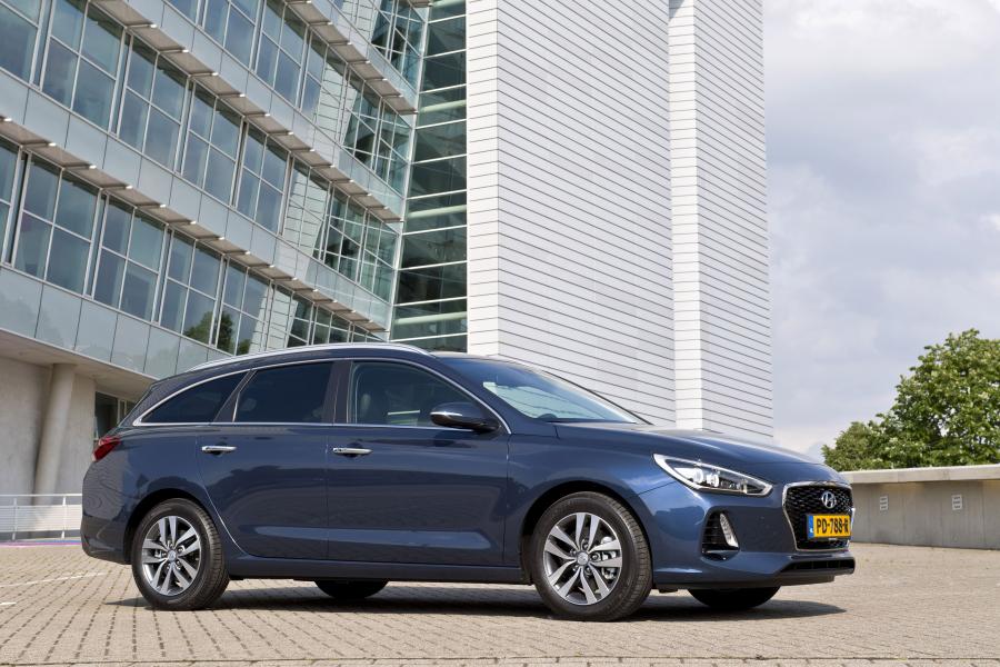  Hyundai i30 Wagon (PD) 2017 года  (WW) (фото 42 из 45)